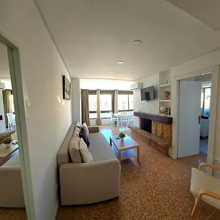 Nogalera Rainbow, 2-bedroom With Pool And Parking Apartment Torremolinos