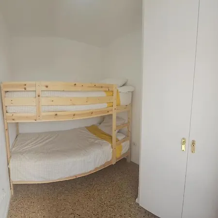 Nogalera Rainbow, 2-bedroom With Pool And Parking