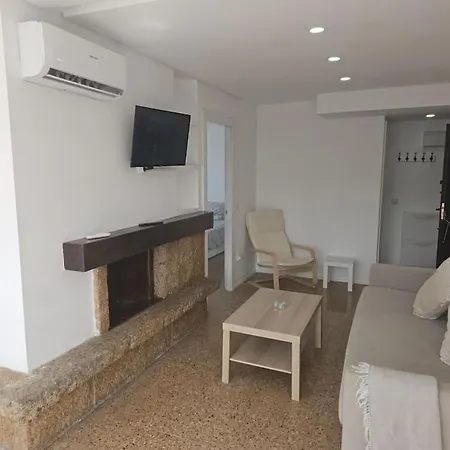 Apartamento Nogalera Rainbow, 2-bedroom With Pool And Parking